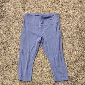 Women’s Athleta Lilac Capri Leggings – Size Large Petite